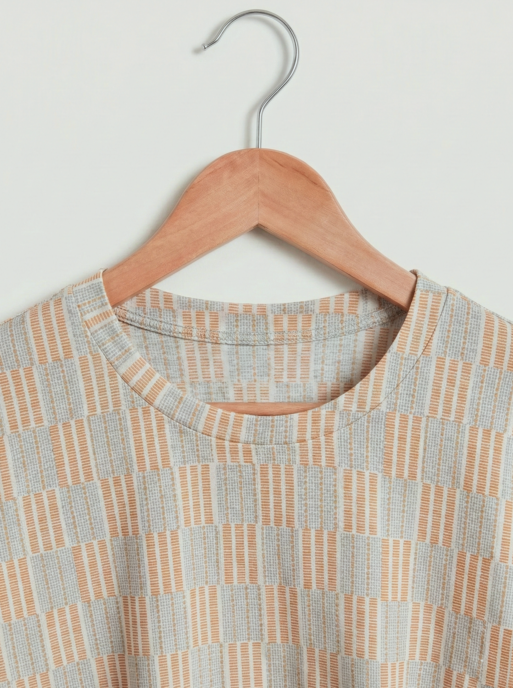 Geometric Motif Long Sleeve