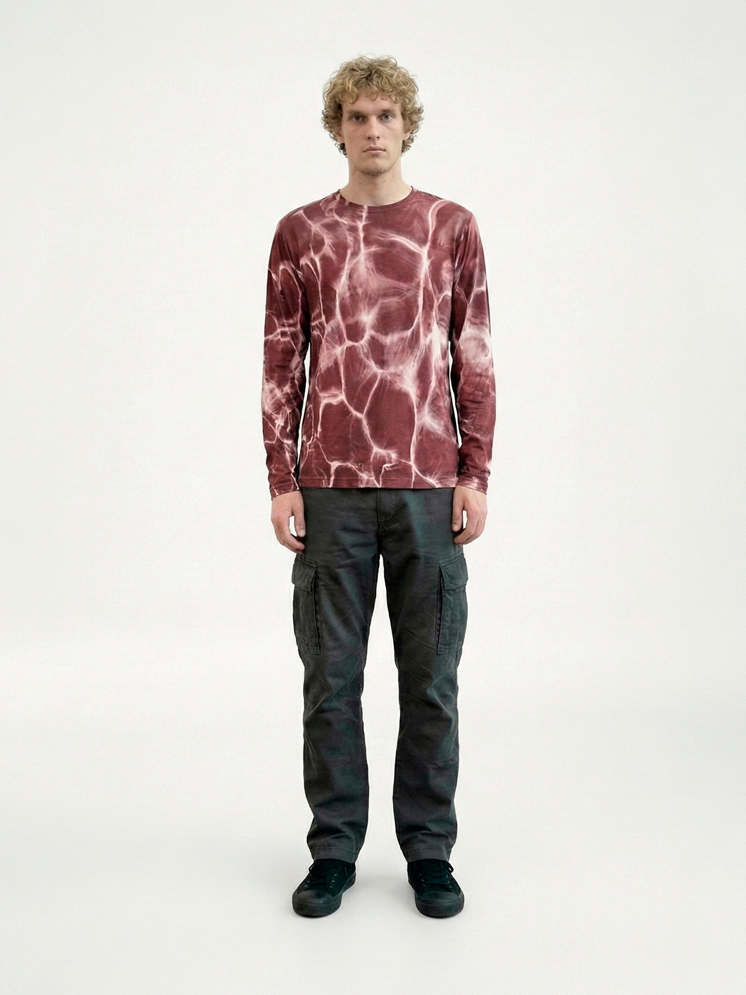 RED WATER LONG SLEEVE