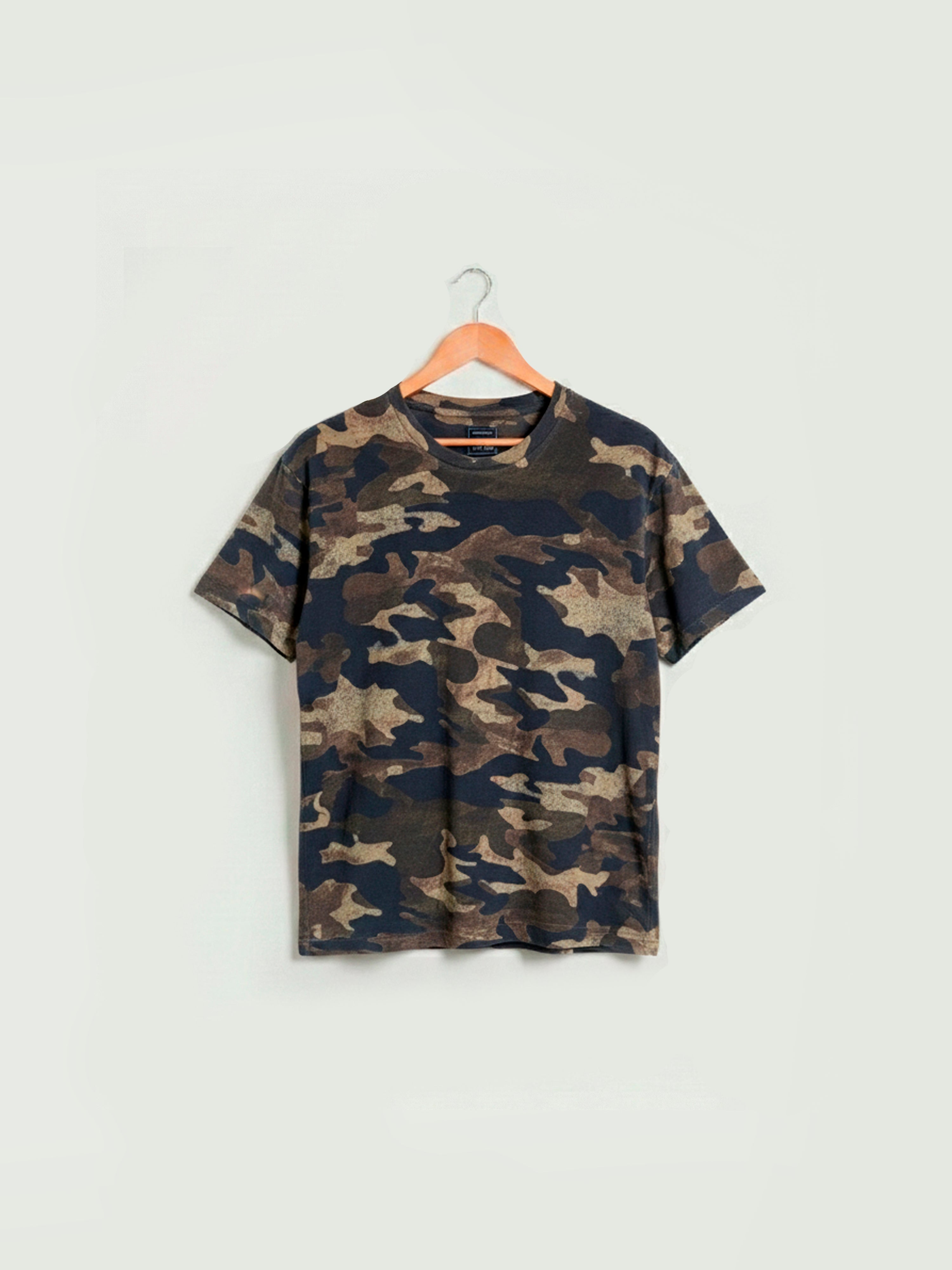 Distressed Camouflage - T-Shirt