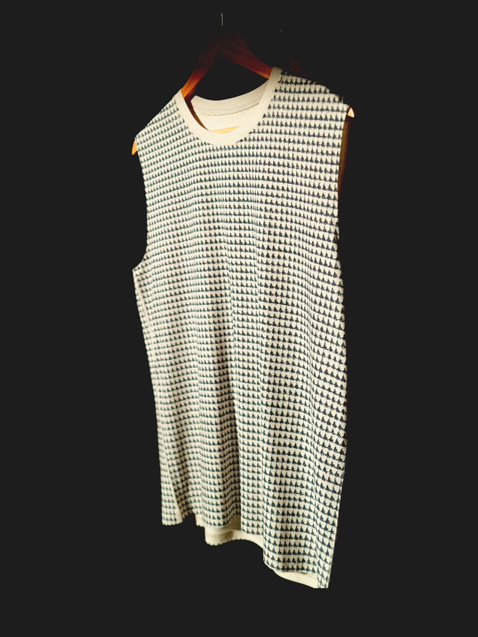 Distressed Houndstooth Sleeveless