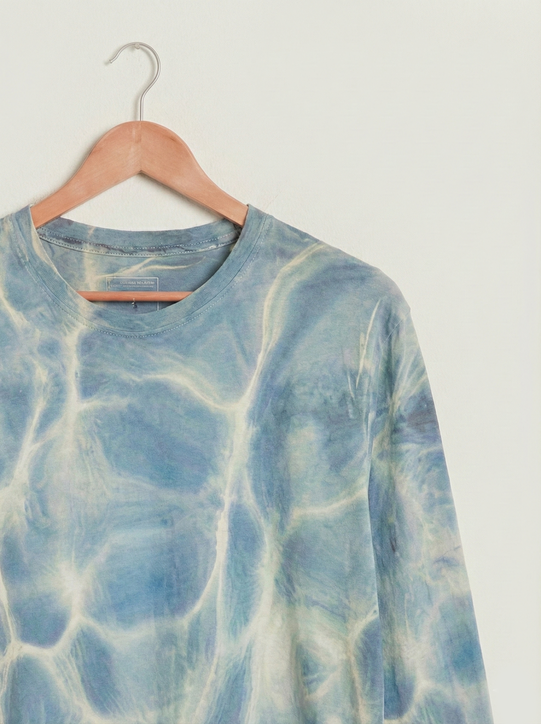 BLUE WATER LONG SLEEVE