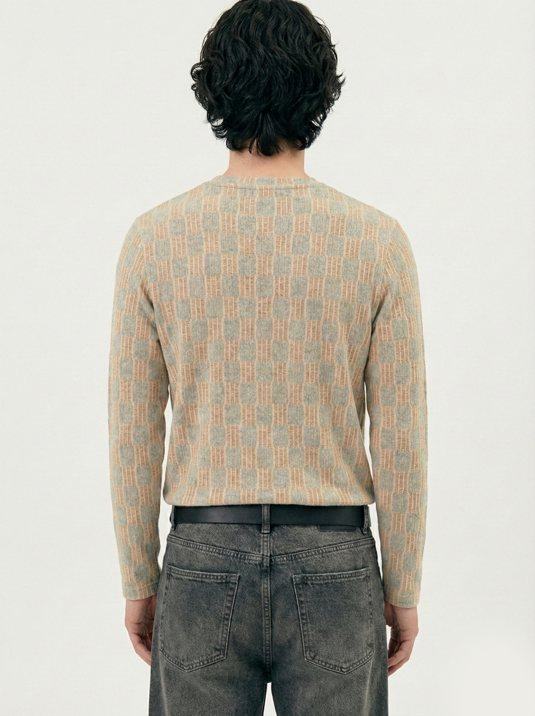 Geometric Motif Long Sleeve